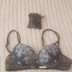 Victoria's Secret Gorgeous 5-Way push up bra
